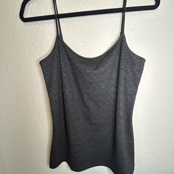 3 pack of LOFT tank tops - Picture 8 of 10